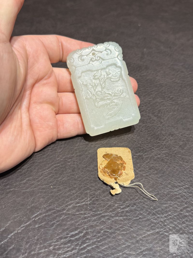 清乾隆 和田玉折枝桃花诗文玉牌 - 图3